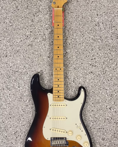 Embossed buckle belt (Demo)